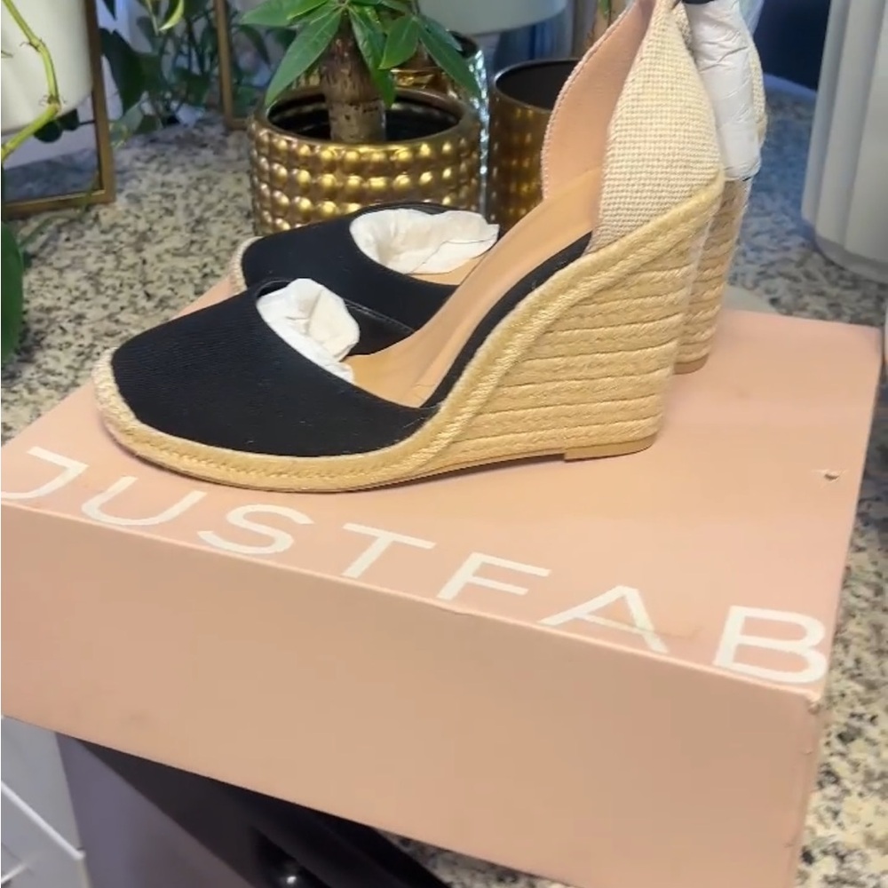 Elegant Black and Cream Wedge Shoes with Ankle Strap - Picture 6 of 6